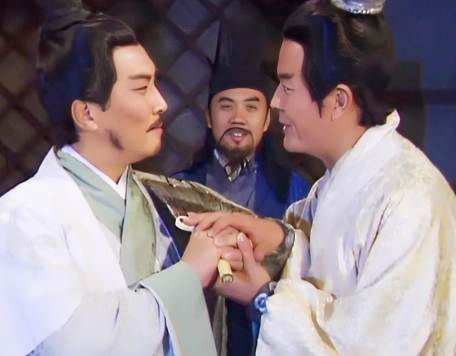 三国双璧之争：周瑜与诸葛亮的战略博弈与历史镜像