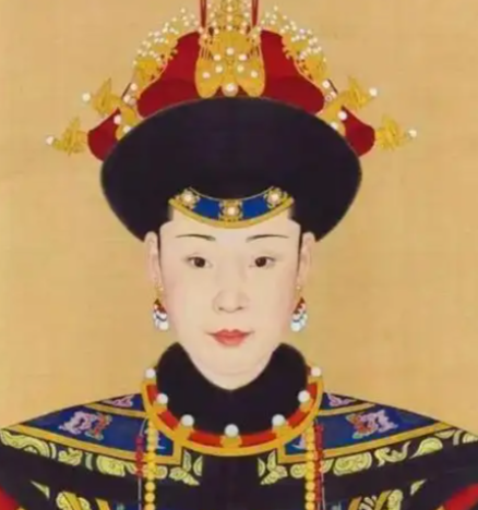 乾隆后宫三后：谁才是他心中永恒的“白月光”