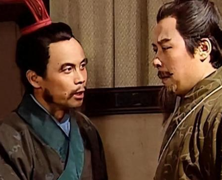 卧龙凤雏在侧，刘备缘何折戟天下？