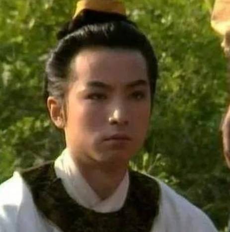 贾府深宅：贾兰缘何难敌贾宝玉之宠？