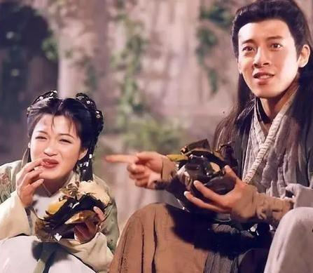 情劫难渡：岳灵珊为何对令狐冲情断意绝